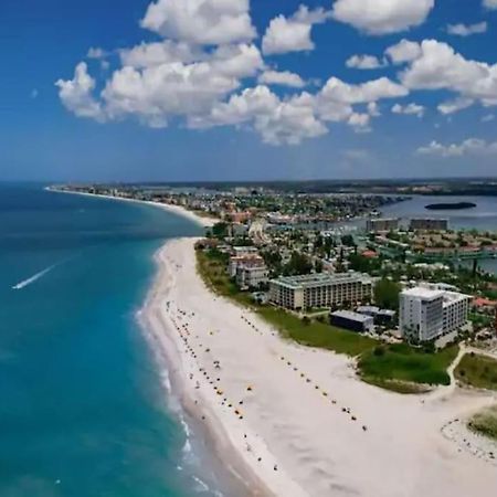 Renovate Large Studio 21-Directly Across Beach St. Pete Beach Luaran gambar